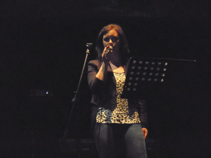 Ester Nardi, accompagnata al pianoforte da Gianni Amore