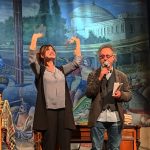 Con Francesca Nunzi sul palco del Teatro Garibaldi di Modica dopo il suo monologo "Nè vrosi" per Piccoli Fratelli OdV e C.E.A.